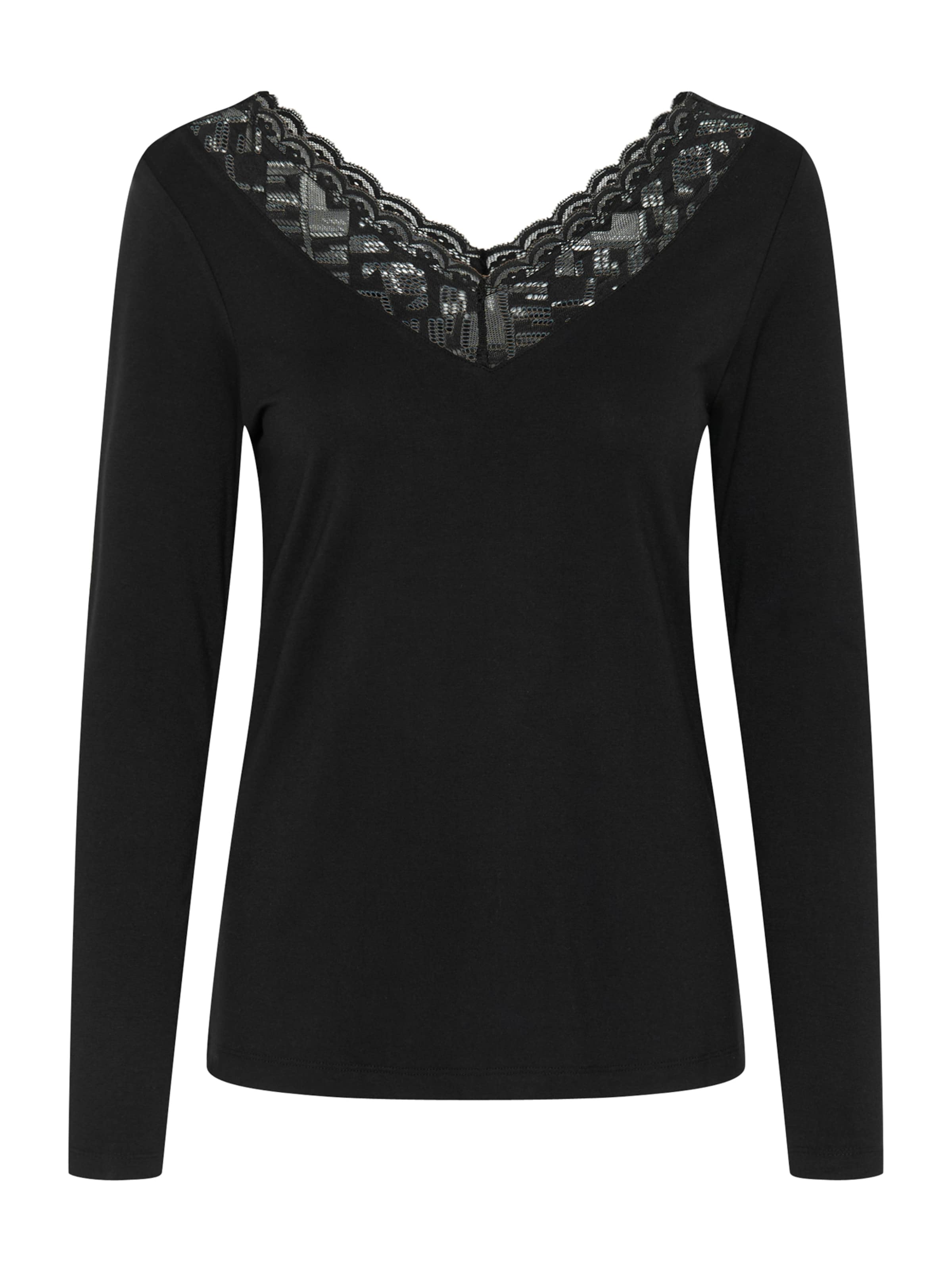 Tricou 'CR Trulla' de la Cream pe negru: față