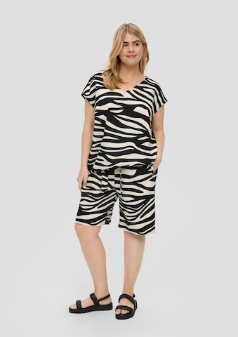 TRIANGLE Shirt in Zwart