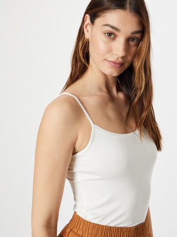 MORE & MORE - Top 'Julie' en blanco