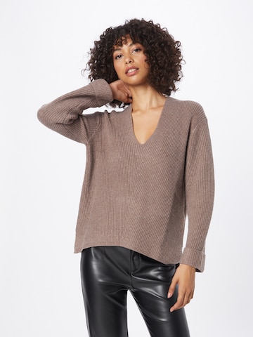 ABOUT YOU Sweater 'Tamara' in Brown: front