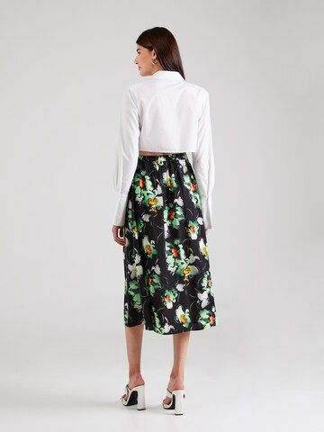 Gonna 'YASSAVANNA' di YAS in nero