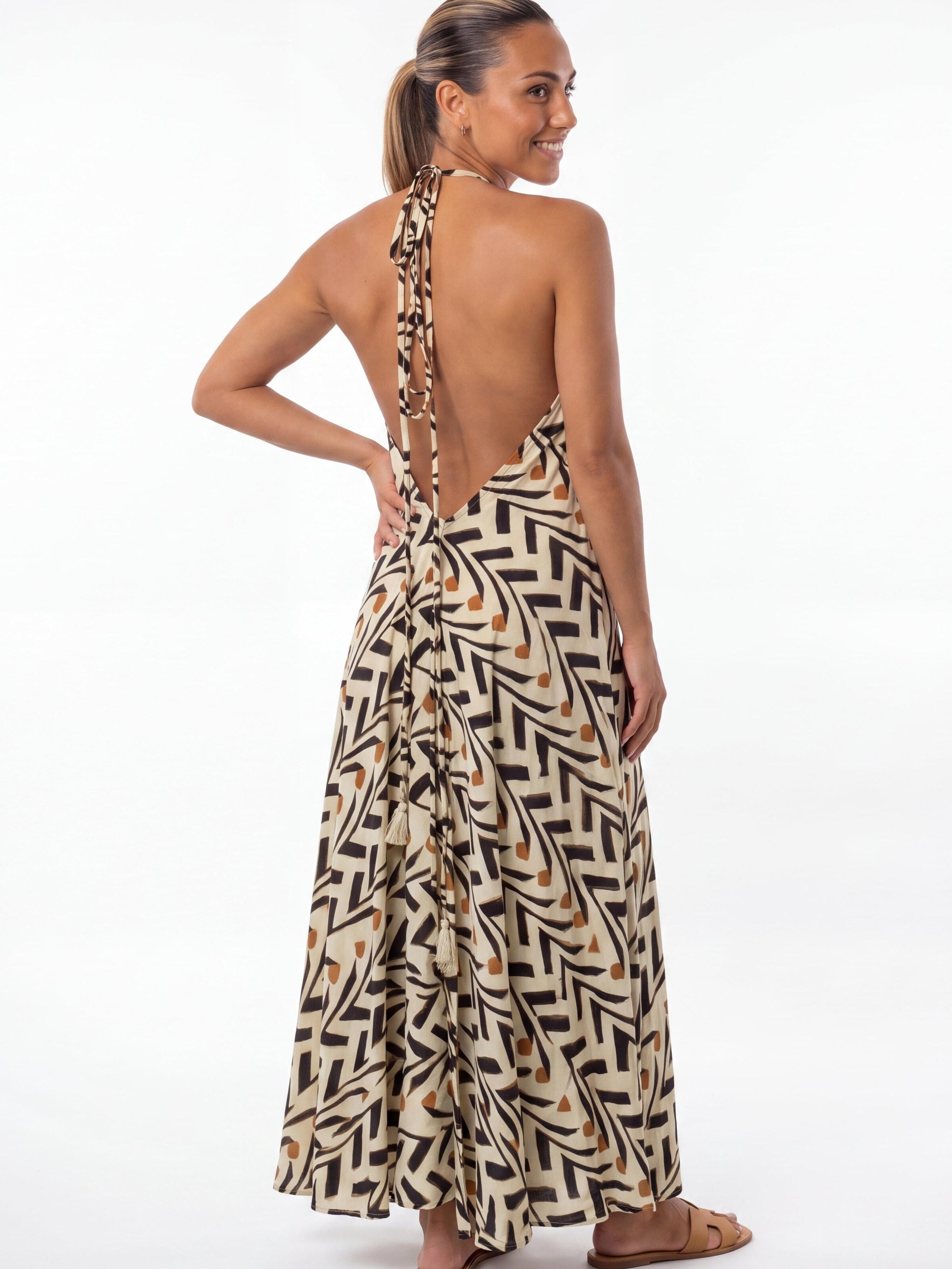 Shop Karey Sommerkleid 'Jungle Bloom'‌‌‌‌‌‌ in Beige