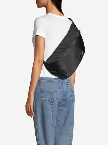 LEVI'S ® Gürteltasche in Schwarz