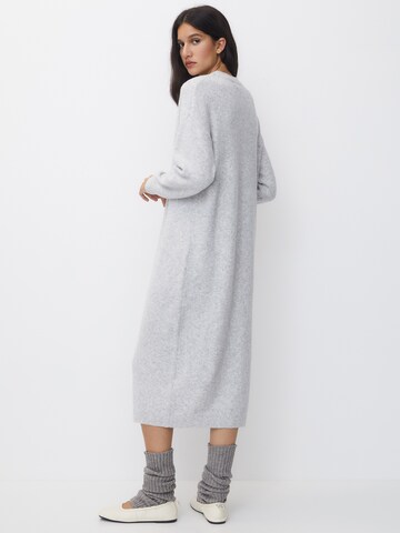 Robes en maille Pull&Bear en gris