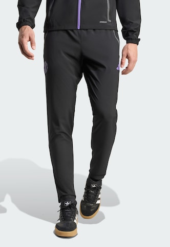Tapered Pantaloni sportivi 'Manchester United Tiro 25' di ADIDAS PERFORMANCE in nero: frontale