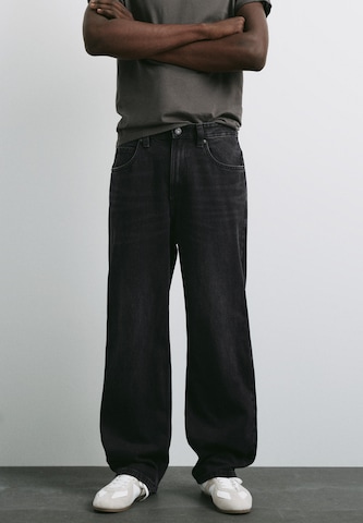 Pull&Bear Baggy Jeans in Zwart: voorkant