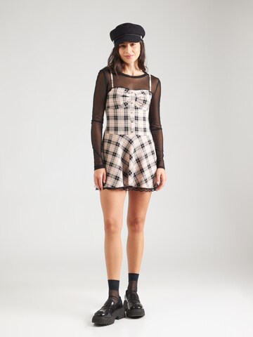 Miss Selfridge Φόρεμα σε λευκό: μπροστά