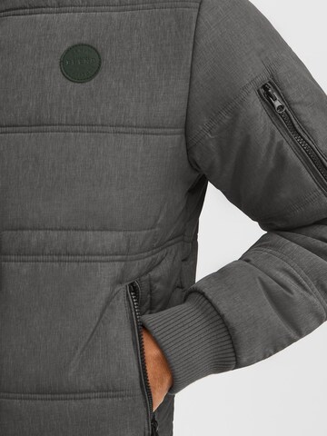 BLEND - Casaco de inverno 'Boris' em cinzento