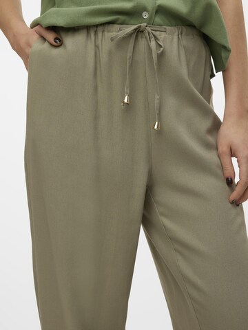 Loosefit Pantalon 'DINNA' VERO MODA en vert