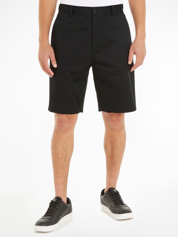 Calvin Klein Regular Chino Pants in Black: front