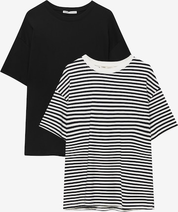 Tricou de la Pull&Bear pe negru: față