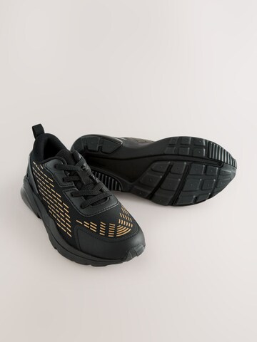 Next Sneaker in Schwarz