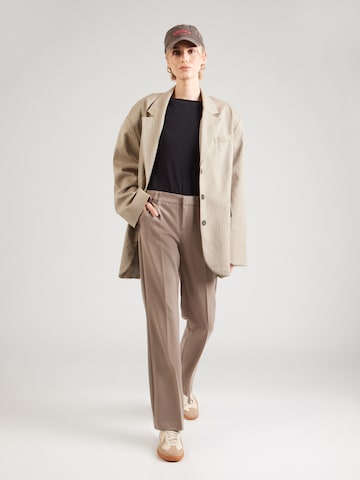 Gina Tricot regular Παντελόνι με τσάκιση σε γκρι