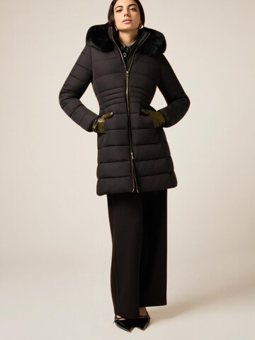 oltre Winter Jacket in Black: front