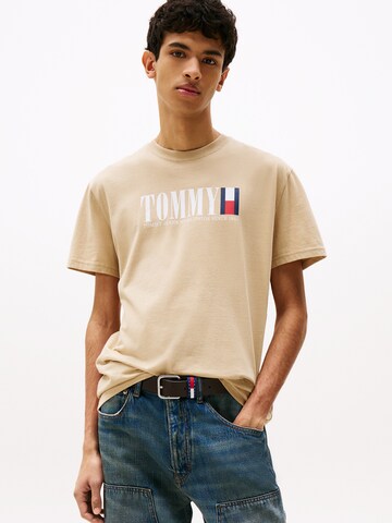 Tommy Jeans Футболка в Зеленый: спереди