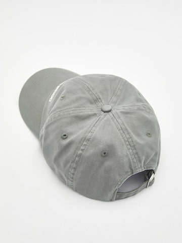 Cappello da baseball di Pull&Bear in grigio