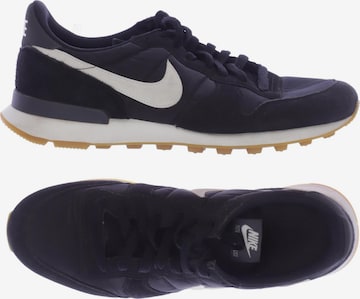 NIKE Sneakers & Trainers in 42,5 in Black: front