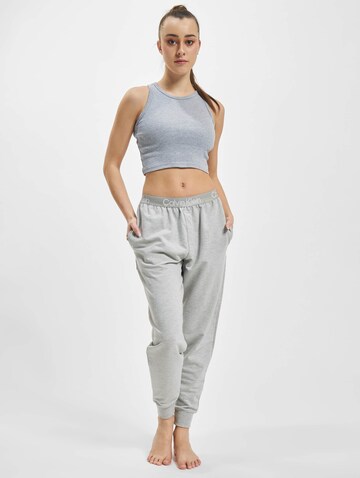 Effilé Pantalon Calvin Klein Underwear en gris