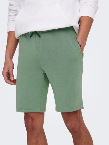 Only & Sons Loosefit Shorts 'Ceres' in Grün