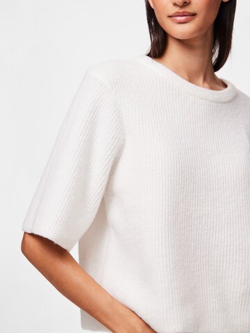 Pullover di PIECES in bianco