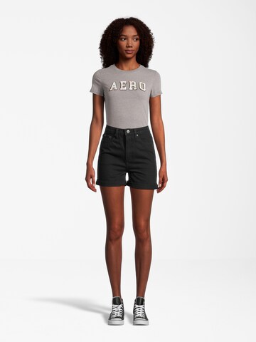 AÉROPOSTALE Regular Shorts in Schwarz