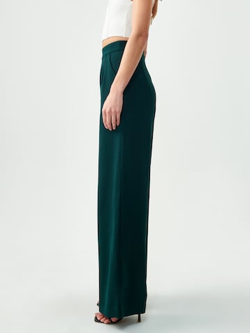 Regular Pantalon 'MIA' BWLDR en vert : derrière