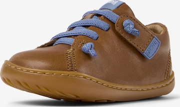 CAMPER Lauflernschuh 'Peu Cami' in Braun: Vorderseite