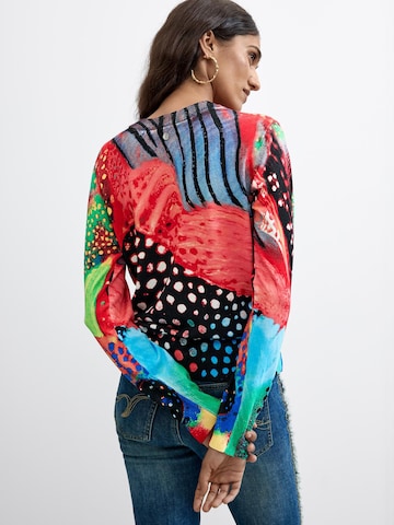 Pulover de la Desigual pe negru