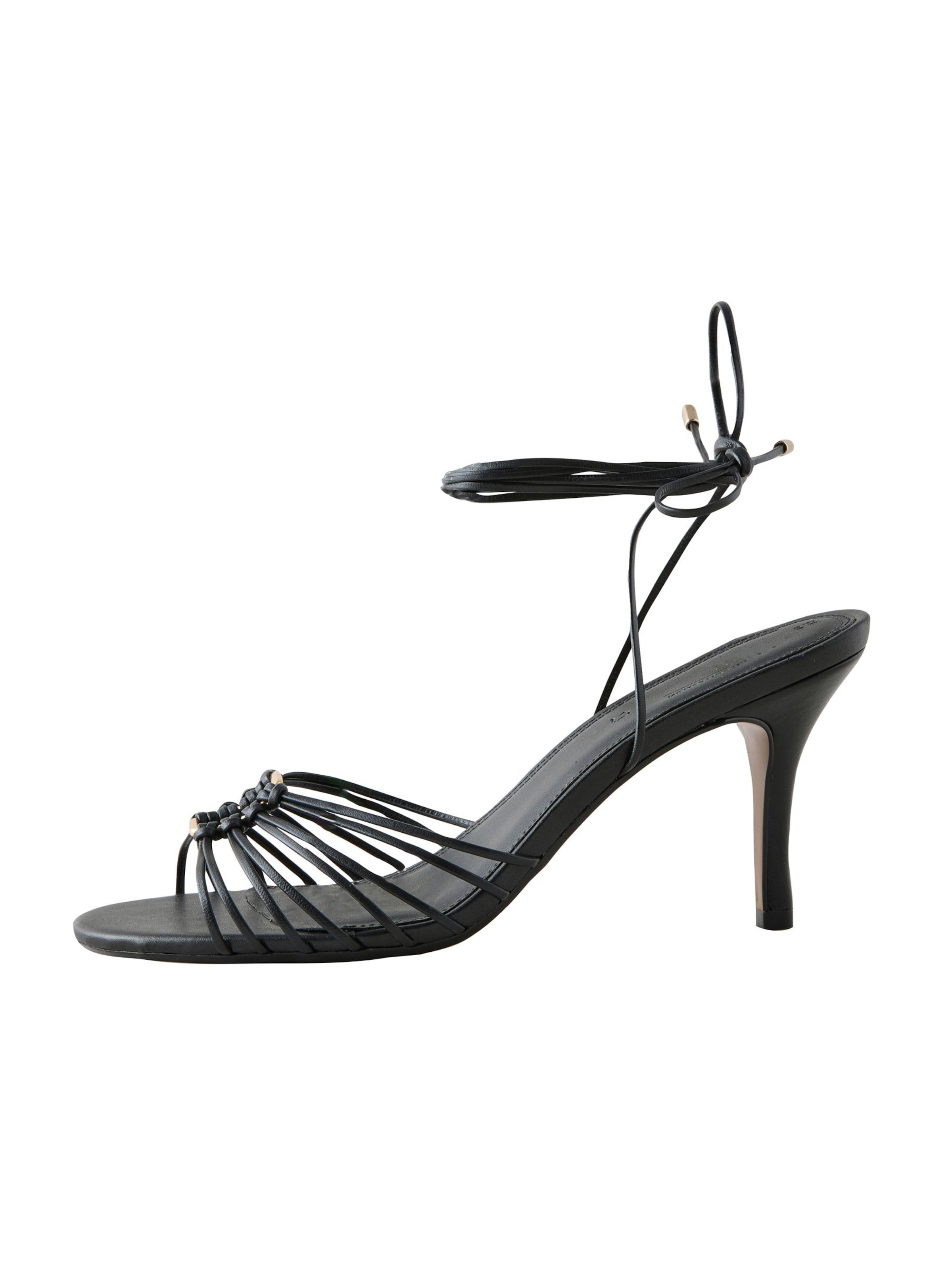 Sandalo con cinturino 'N. Premium' di Next in nero: frontale
