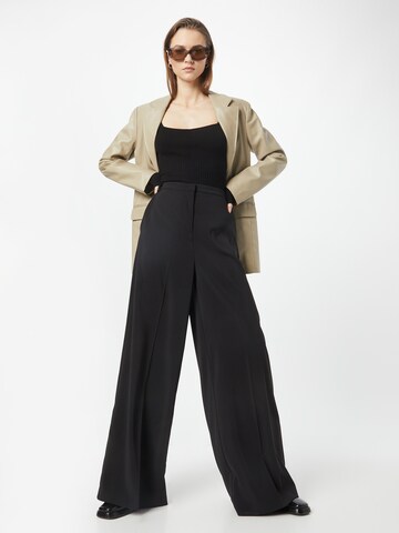 Wide leg Pantaloni con piega frontale di PATRIZIA PEPE in nero