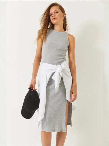Robe Bianco Lucci en gris
