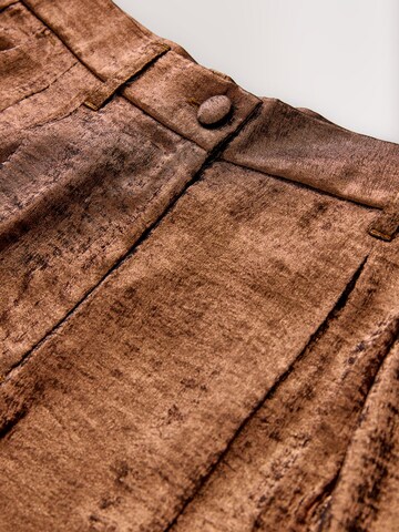 Loosefit Pantaloni di Next in marrone