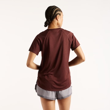 new balance Functioneel shirt 'Athletics T-Shirt' in Bruin