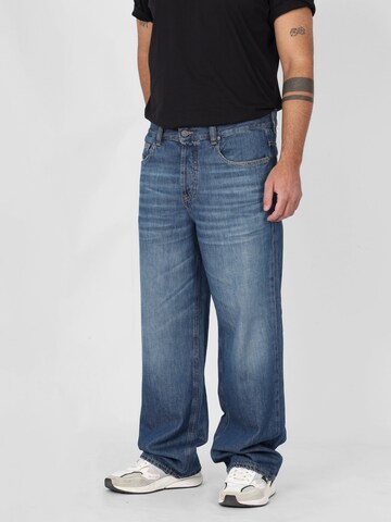 Loosefit Jean '2001 D-MACRO LIGHT & SUPERSOFT' DIESEL en bleu