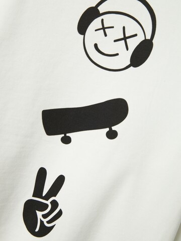 NAME IT Sweatshirt 'NKMBEARNE' in Weiß