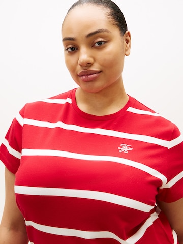 Tricou de la Tommy Hilfiger Curve pe roșu