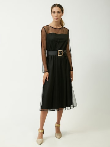 Influencer Kjole 'Belted Dress' i sort