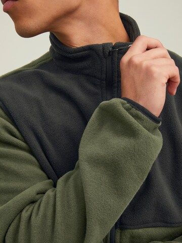 Jachetă  fleece 'Hyper' de la JACK & JONES pe verde