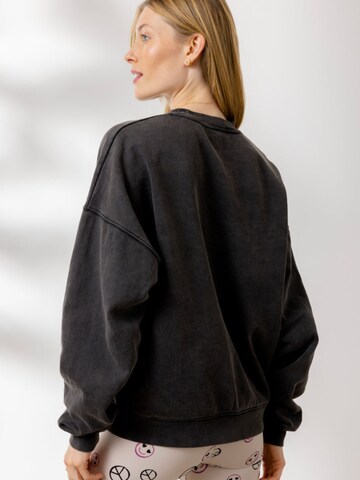 Hey Honey Sweatshirt 'Sweater Cotton' in Grijs