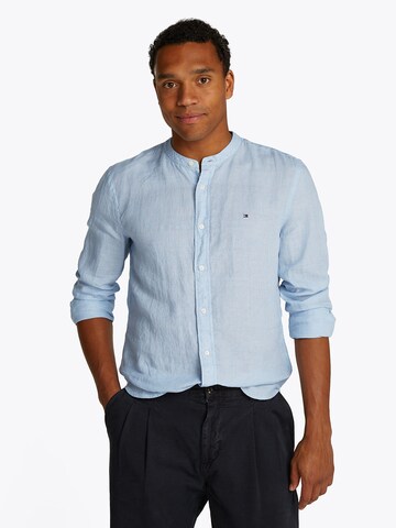 Coupe regular Chemise TOMMY HILFIGER en bleu : devant