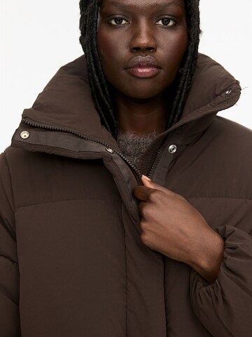 Pull&Bear Zimní bunda – hnědá