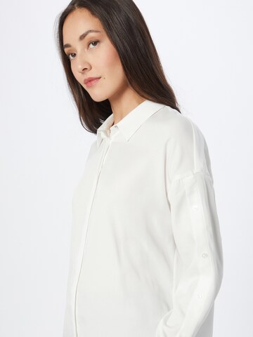 COMMA Блуза в бяло