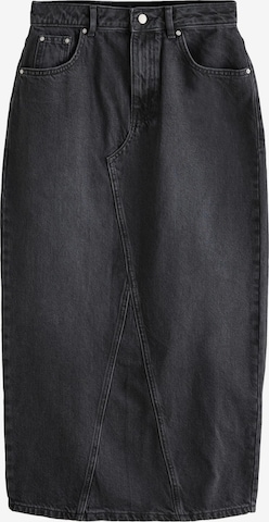 Next Hame värissä musta: etupuoli