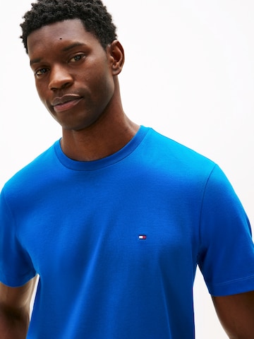 T-Shirt 'ESS SEASONAL' TOMMY HILFIGER en bleu