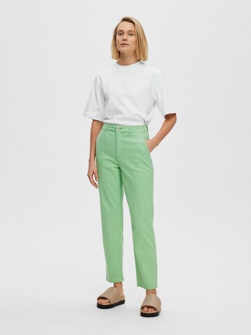 SELECTED FEMMEregular Chino hlače 'Marina' - zelena boja
