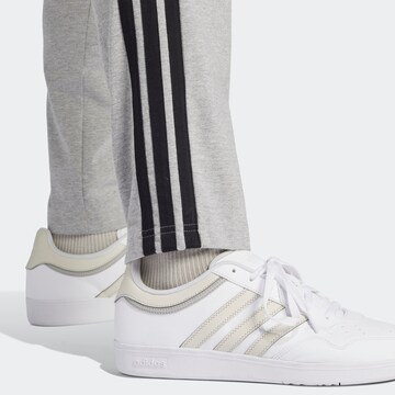 Regular Pantalon de sport ADIDAS SPORTSWEAR en gris