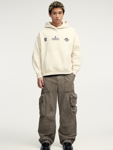 Pull&Bear Sweatshirt i vit