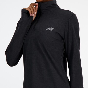 new balance - Camiseta funcional 'Essentials Space' en negro