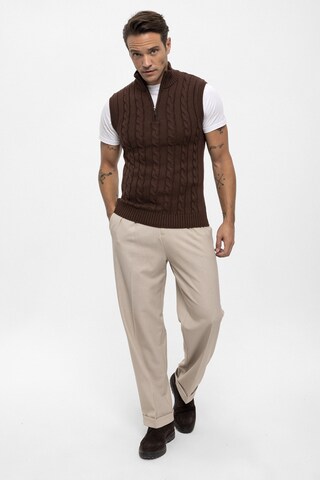 Felix Hardy Sweater in Brown