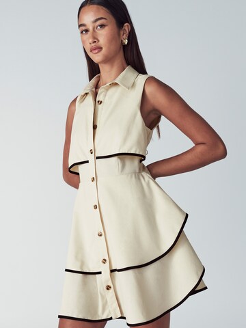 Willa - Vestidos camiseiros em bege